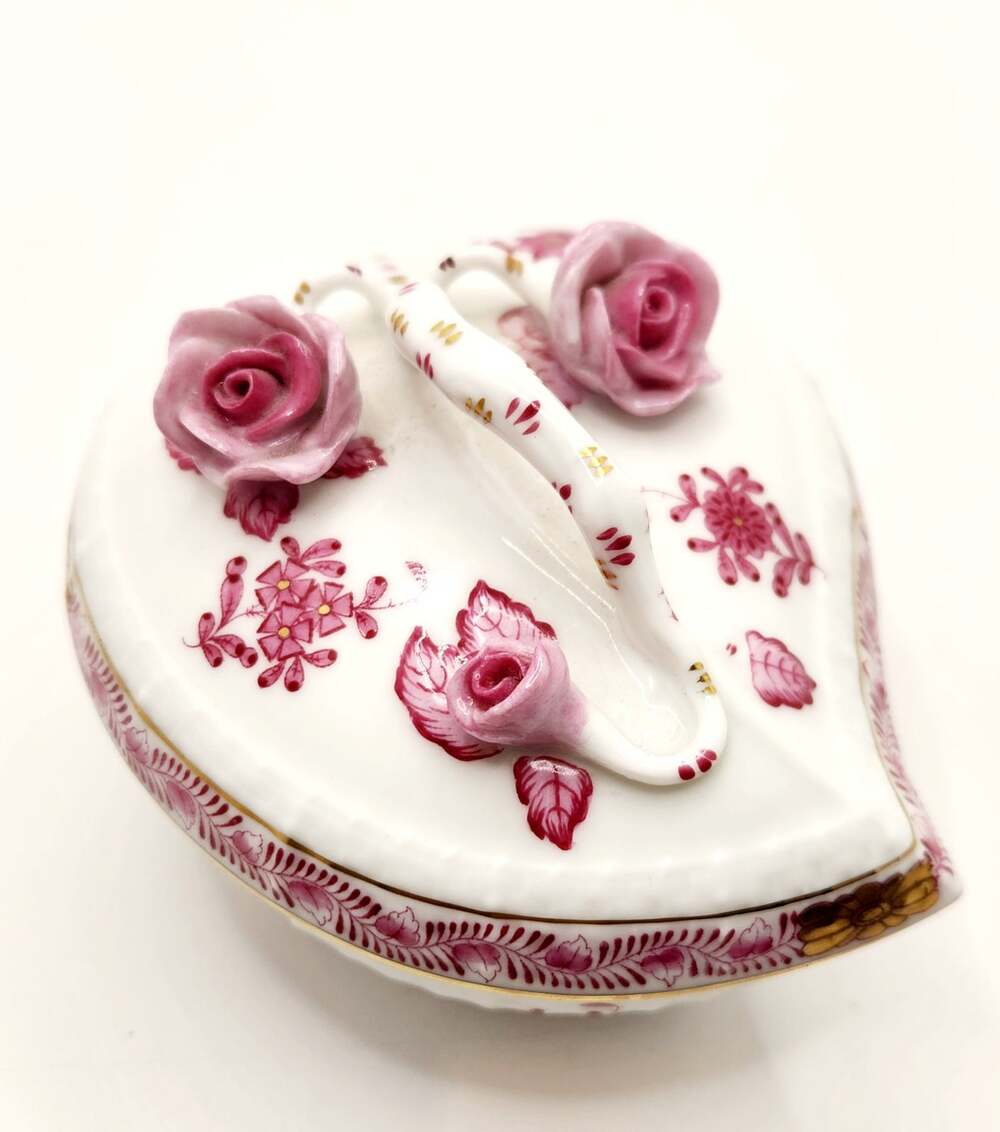 Herend Hungary Porcelain Heart Trinket Box Pink Roses Gold Trim Hand Painted